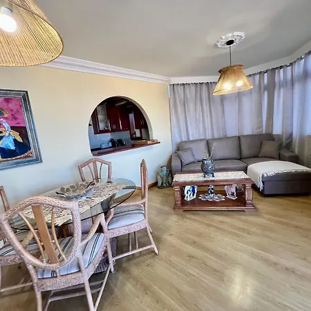 Dana Villa